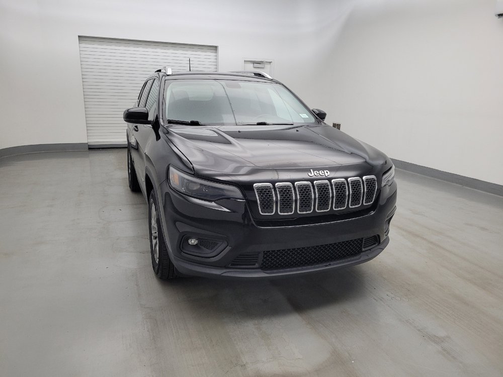 Used 2019 Jeep Cherokee Latitude Plus w/ Cold Weather Group AWD/4WD image 14