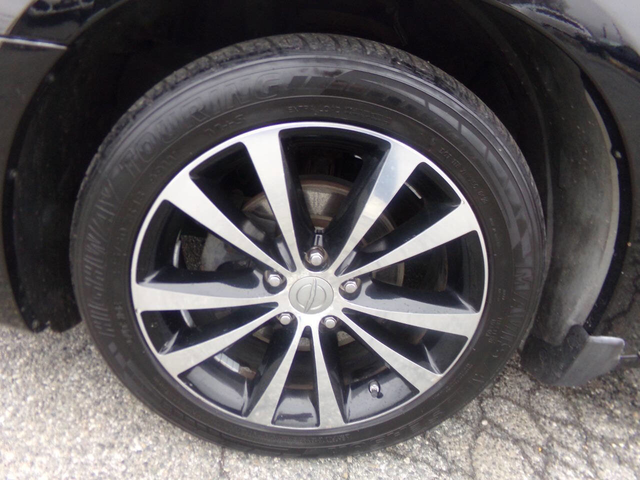Used 2014 Chrysler 200 Limited w/ Sun/Sound Group FWD image 14