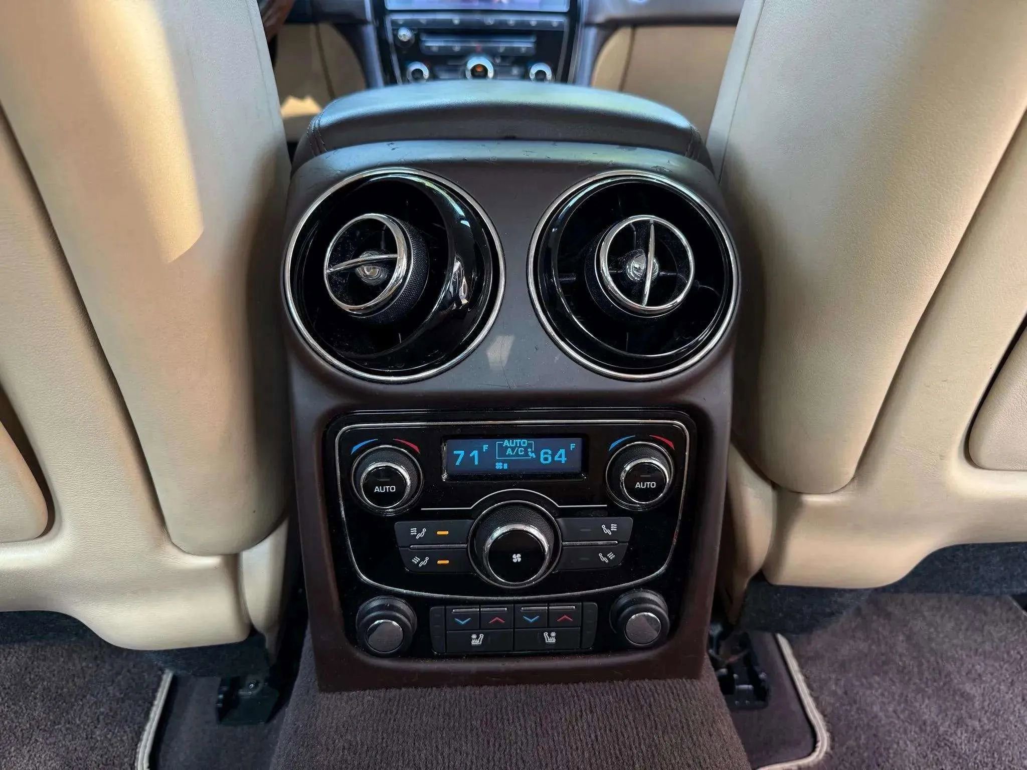 Used 2016 Jaguar XJ L Portfolio image 12