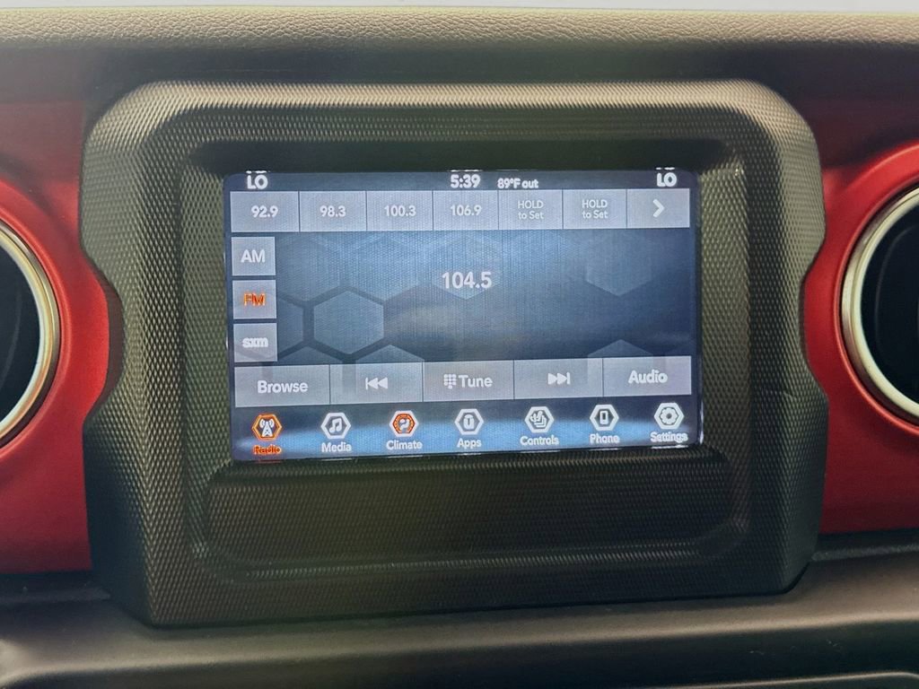 Used 2020 Jeep Wrangler Unlimited Rubicon w/ Steel Bumper Group image 14