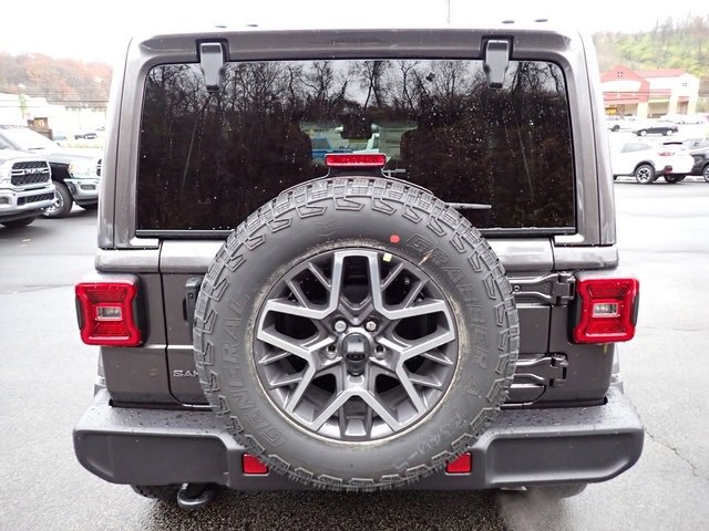 New 2025 Jeep Wrangler Sahara w/ Technology Group image 4