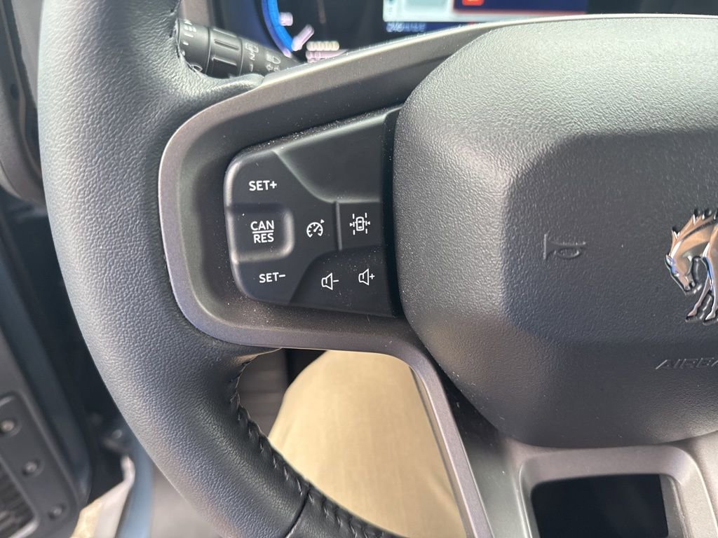 Used 2024 Ford Bronco Outer Banks image 7