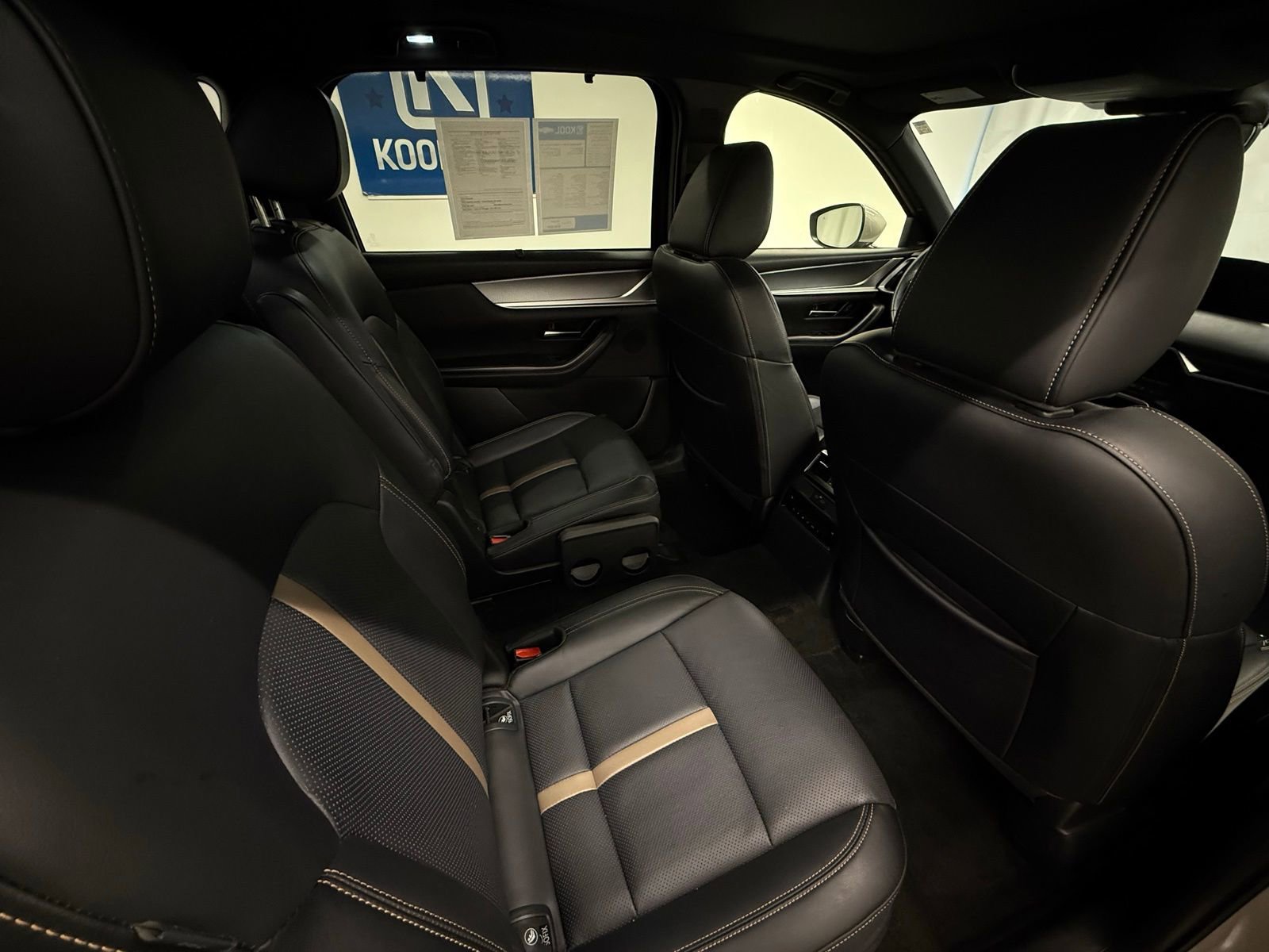 Used 2025 MAZDA CX-90 3.3 Turbo w/ Premium Plus Pkg image 6