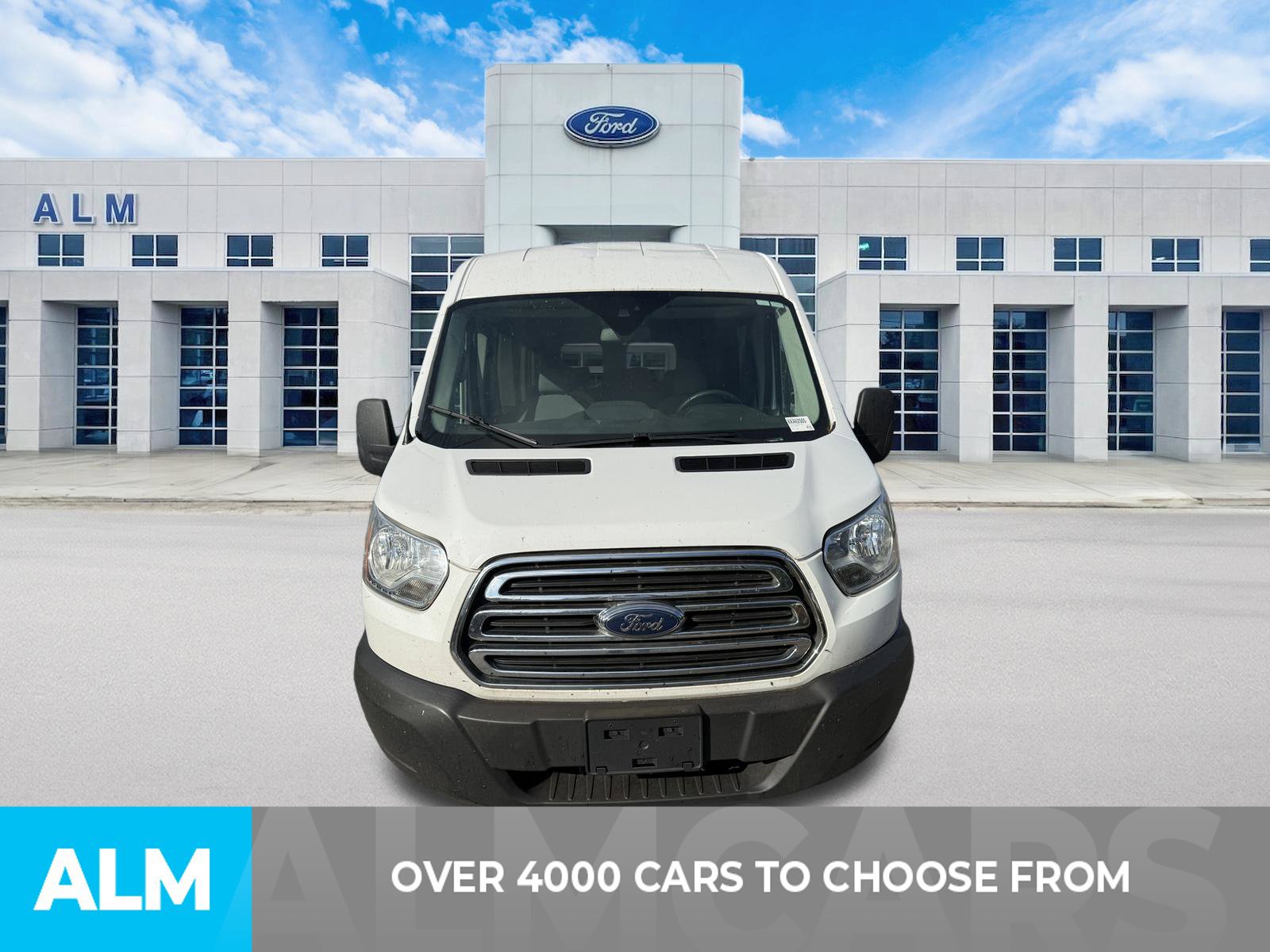 Used 2019 Ford Transit 350 XLT RWD image 2