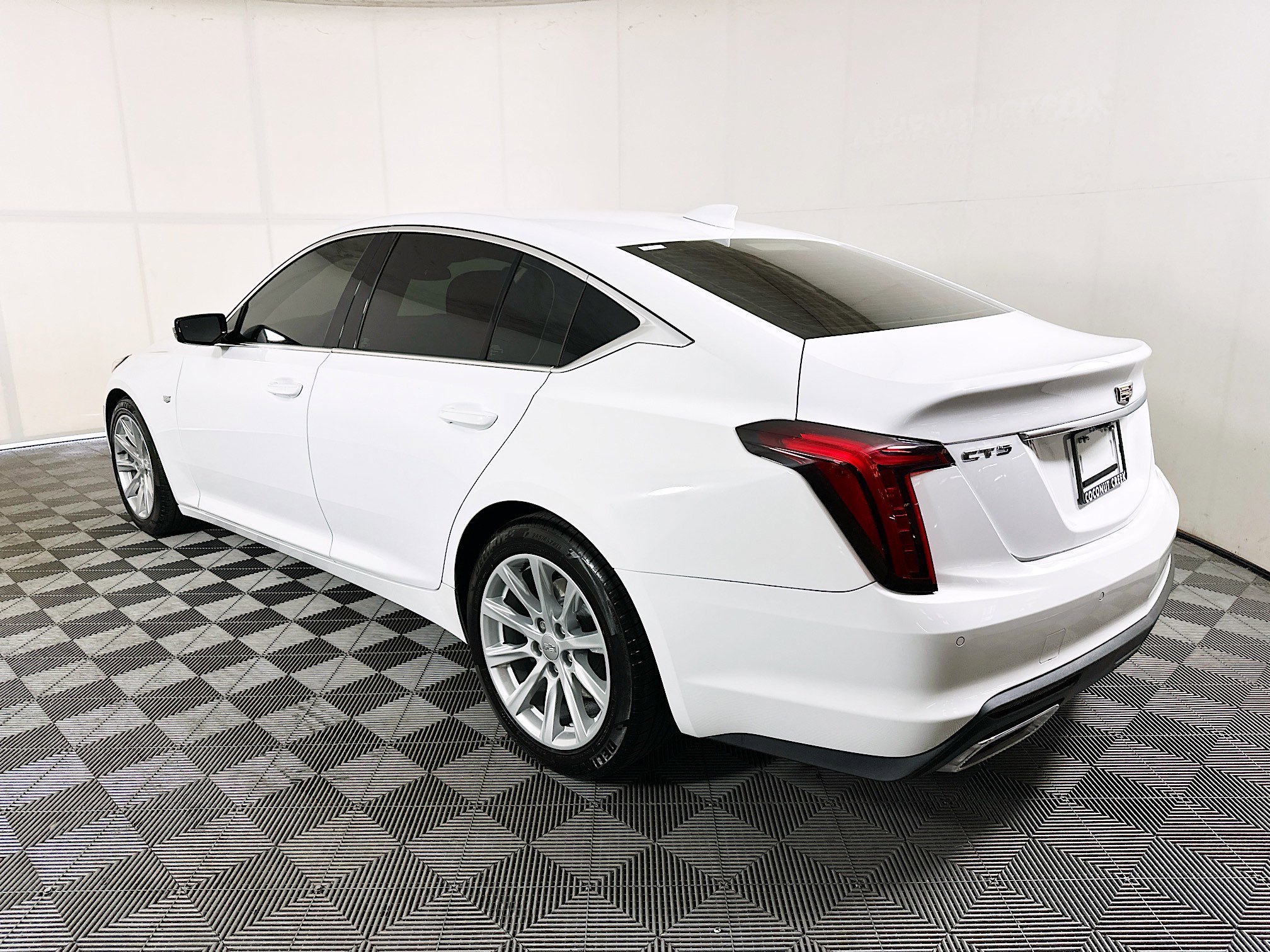 Used 2023 Cadillac CT5 Luxury RWD image 5