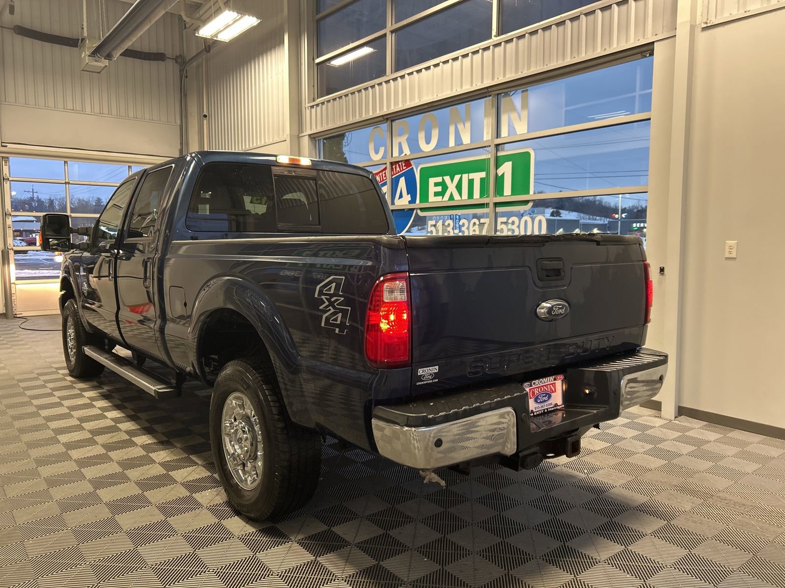 Used 2015 Ford F250 Lariat w/ Lariat Ultimate Package image 4