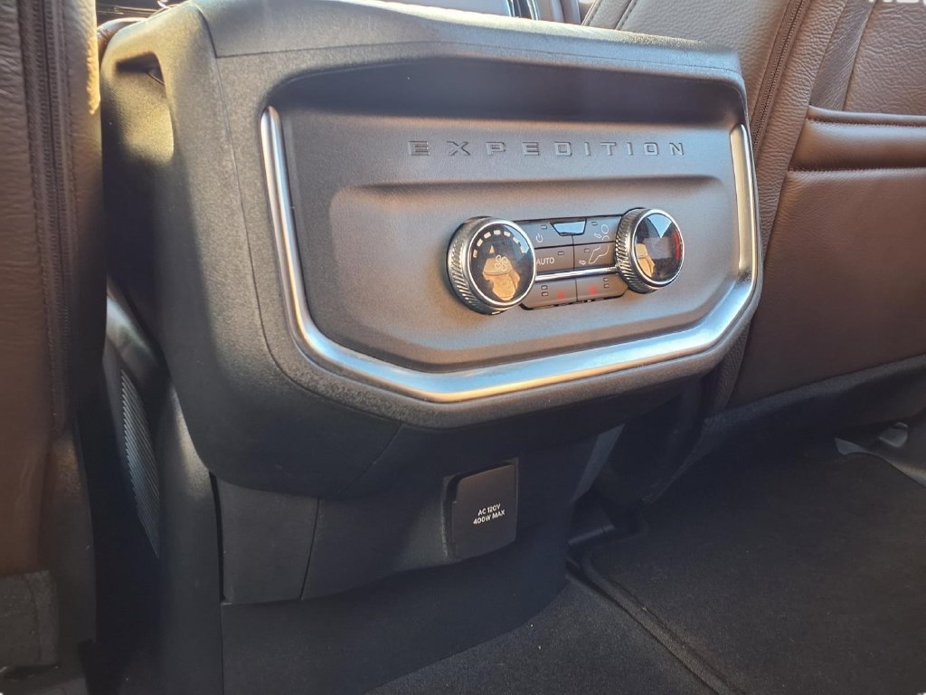 Used 2025 Ford Expedition King Ranch AWD/4WD image 28
