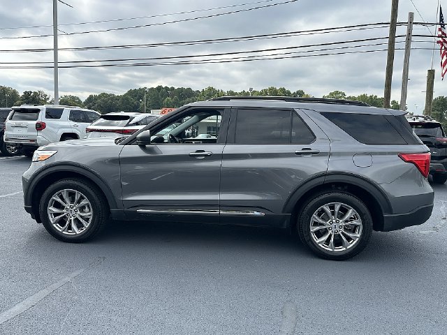 Used 2023 Ford Explorer XLT w/ Equipment Group 202A AWD/4WD image 5
