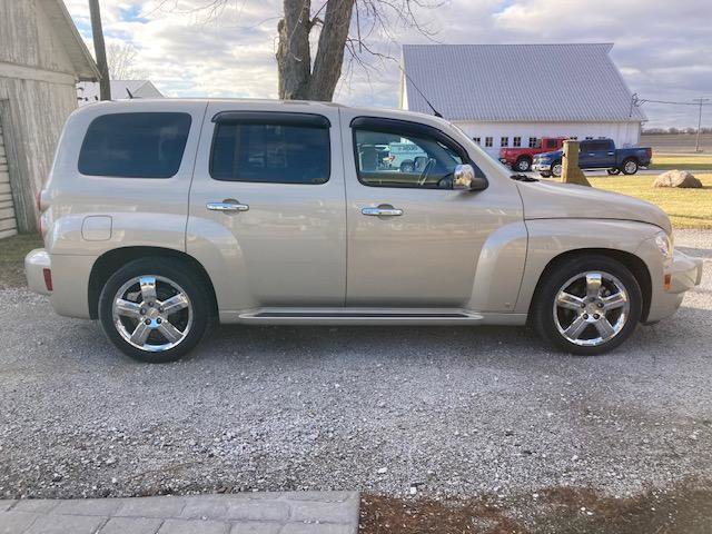 Used 2009 Chevrolet HHR LT w/ LT Preferred Equipment Group image 7