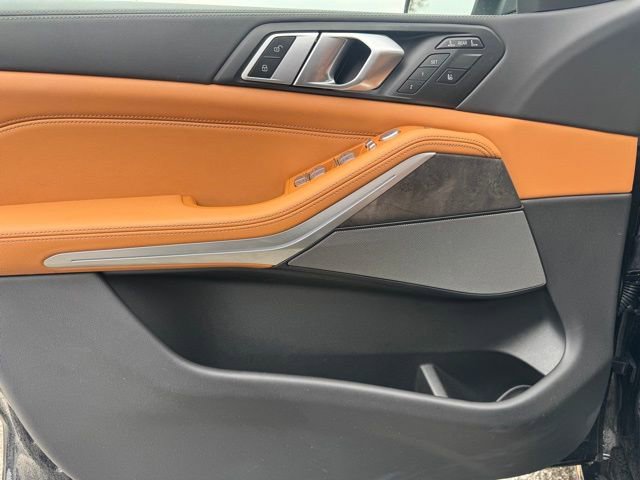 Certified 2024 BMW X7 xDrive40i w/ Premium Package image 11