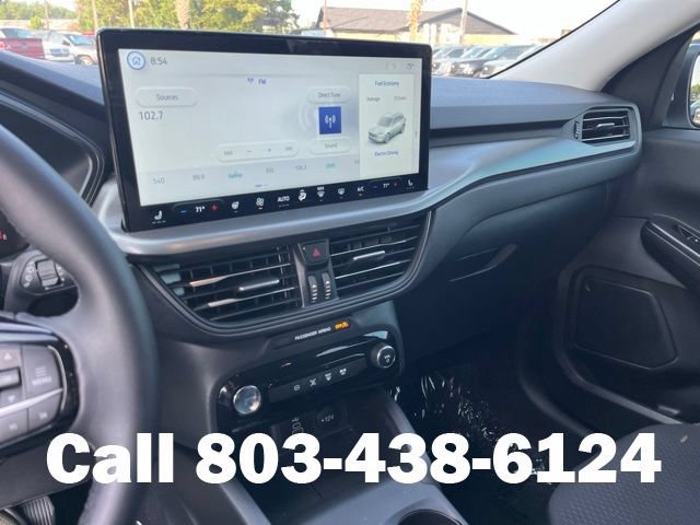 Used 2025 Ford Escape SE FWD image 23