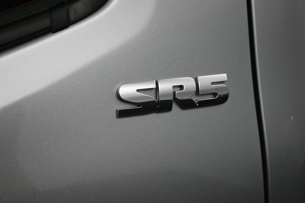 Used 2023 Toyota Tacoma SR5 RWD image 28