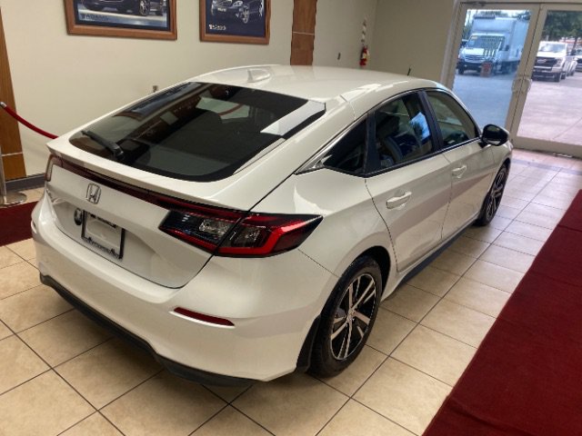 Used 2023 Honda Civic LX image 6