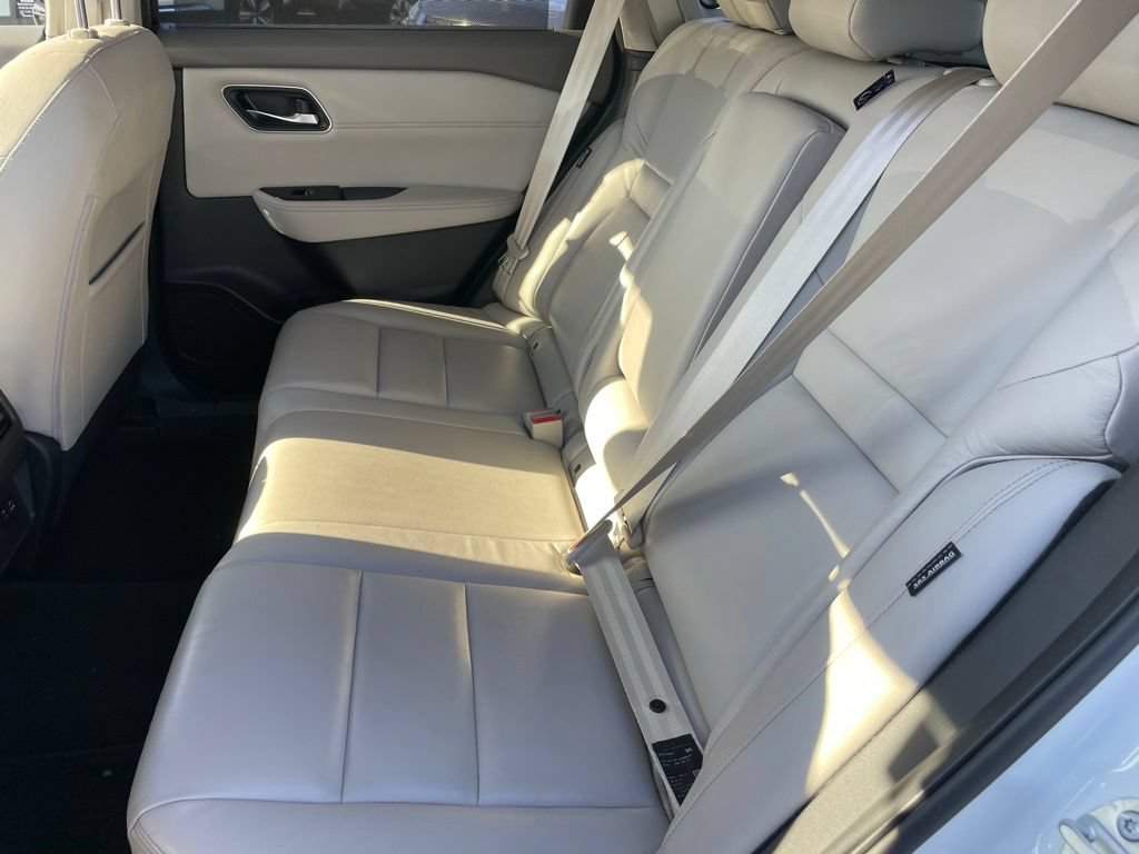 Certified 2023 Nissan Rogue SL w/ SL Premium Package AWD/4WD image 7