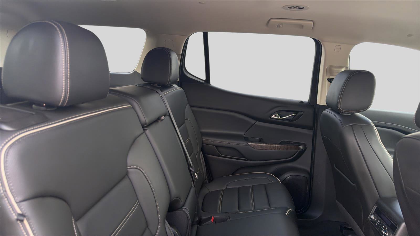 Used 2023 GMC Acadia Denali AWD/4WD image 21