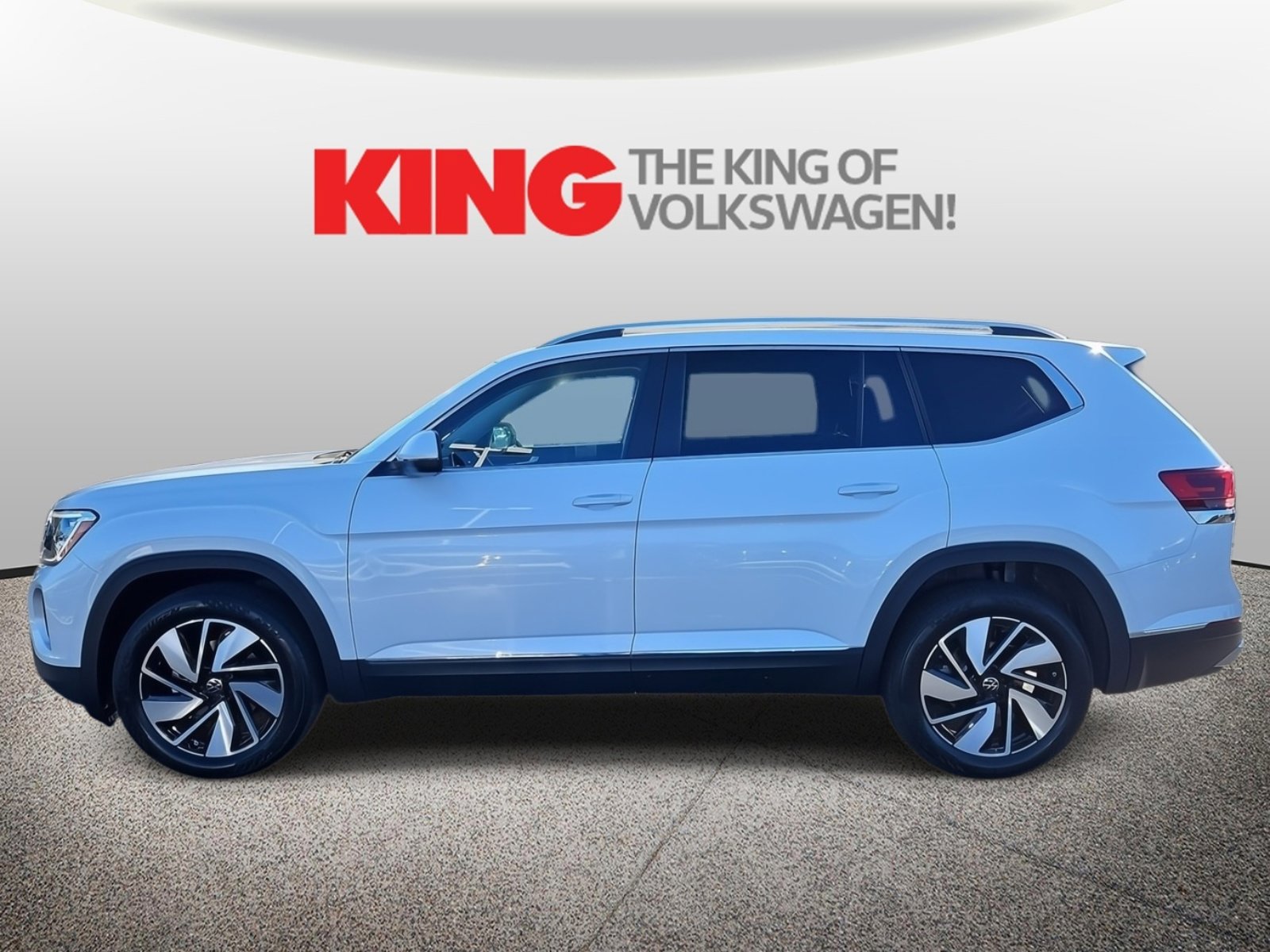 New 2026 Volkswagen Atlas SEL image 7