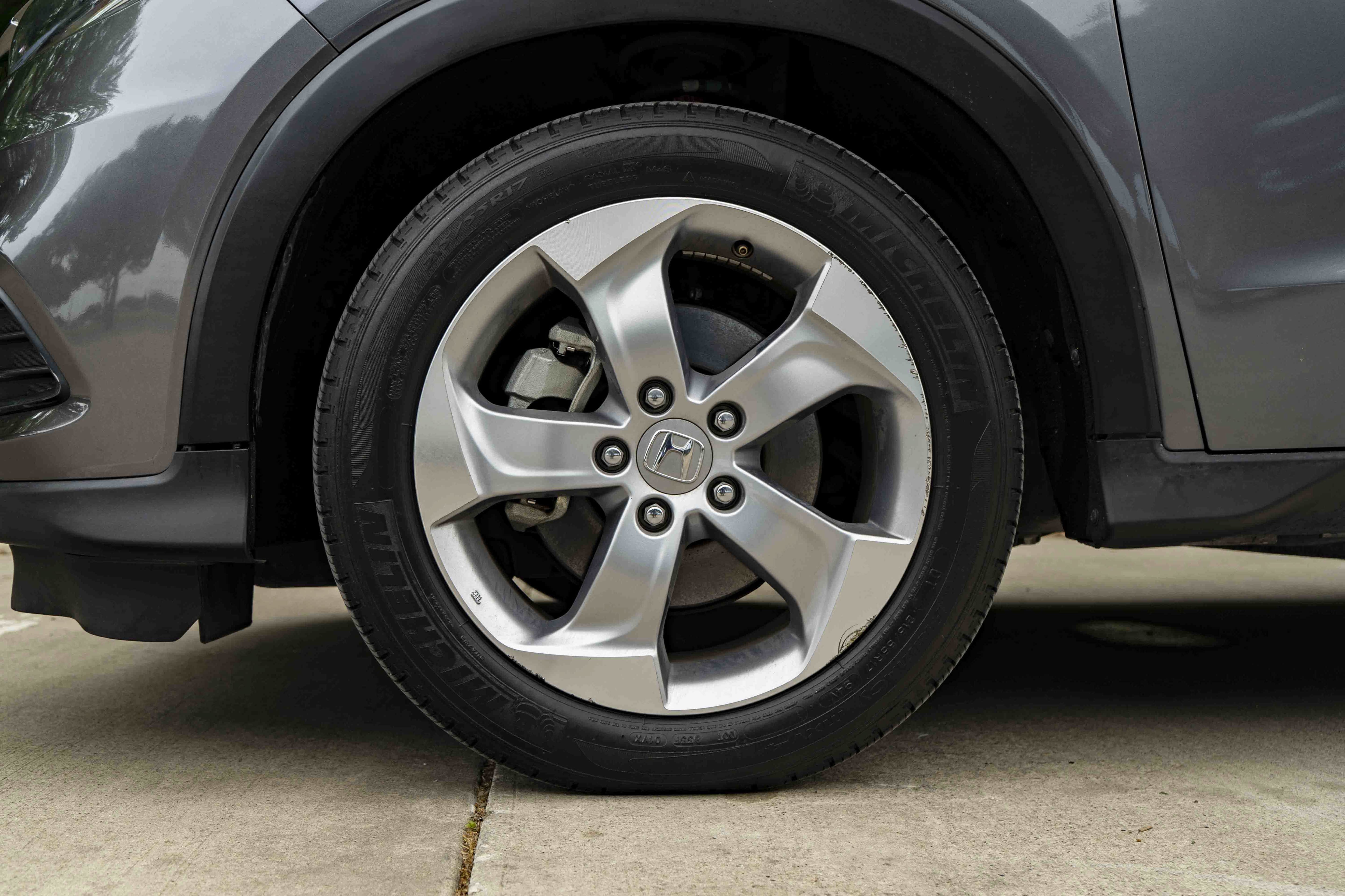 Certified 2022 Honda HR-V LX image 14
