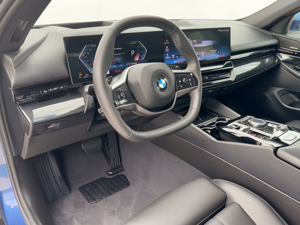 Used 2026 BMW 530i RWD image 4