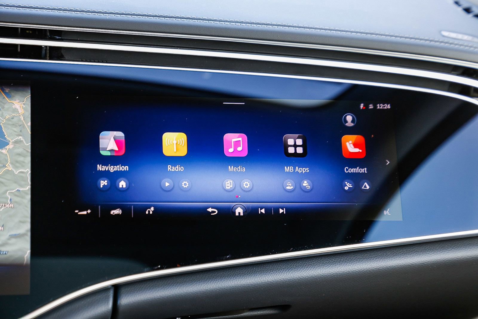 New 2026 Mercedes-Benz E 350 4MATIC Sedan image 16