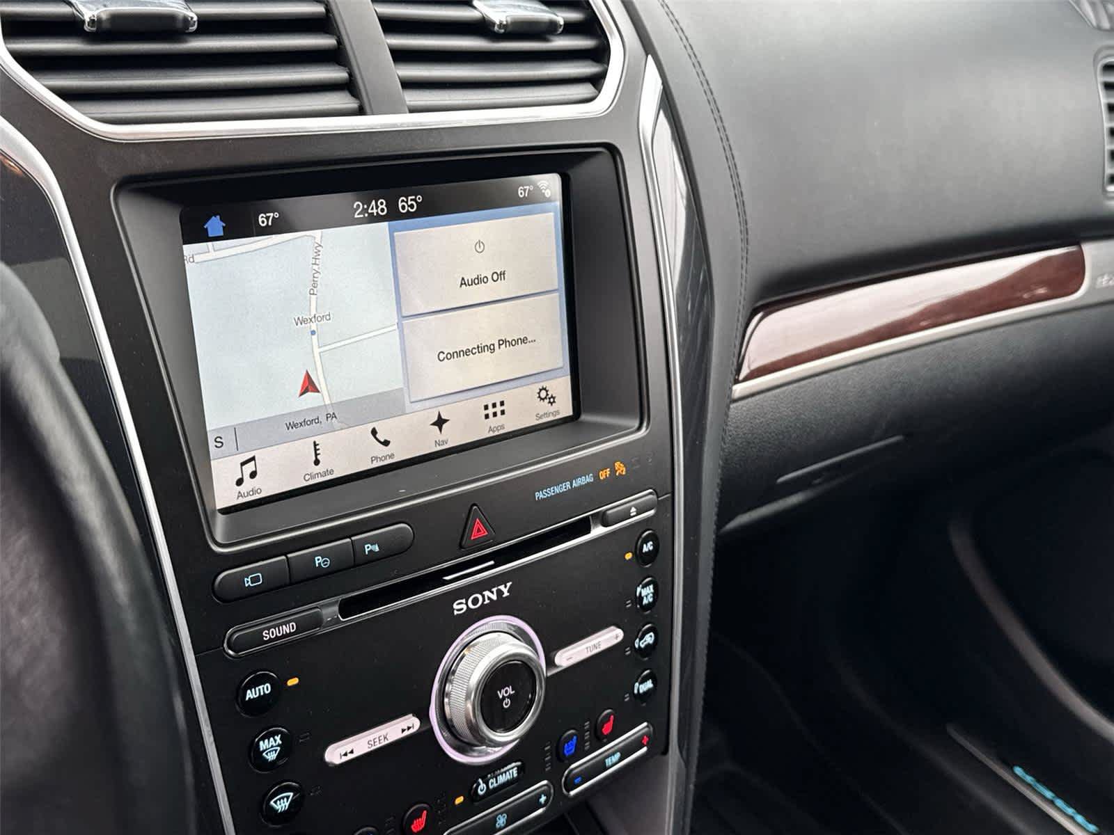 Used 2017 Ford Explorer Platinum AWD/4WD image 22