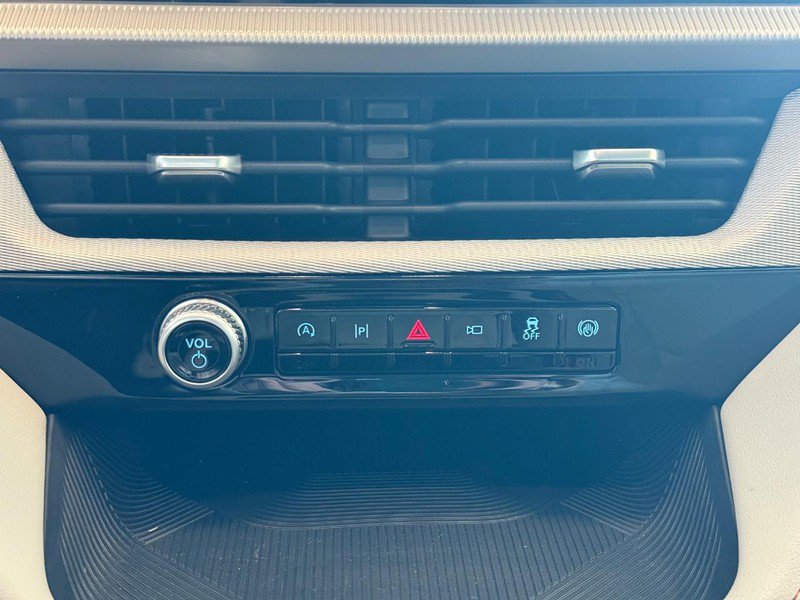 New 2026 Ford Explorer Active w/ Active Comfort Package image 20