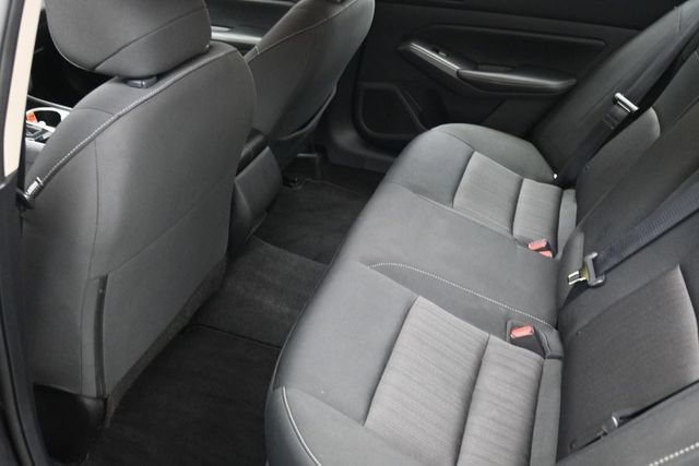 Used 2024 Nissan Altima 2.5 SV FWD image 26
