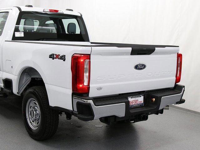 New 2026 Ford F250 XL w/ XL Chrome Package image 8
