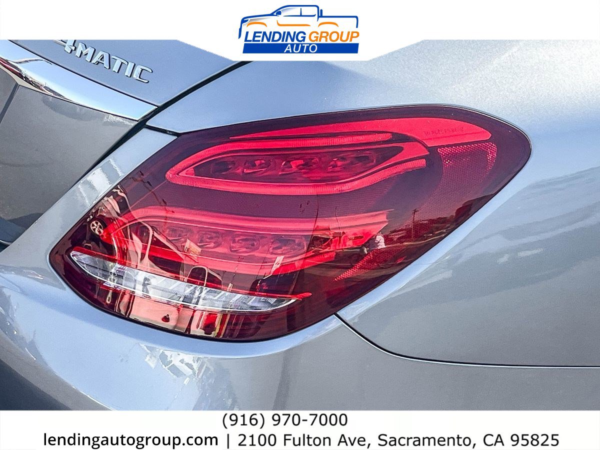 Used 2015 Mercedes-Benz C 300 4MATIC Sedan image 8