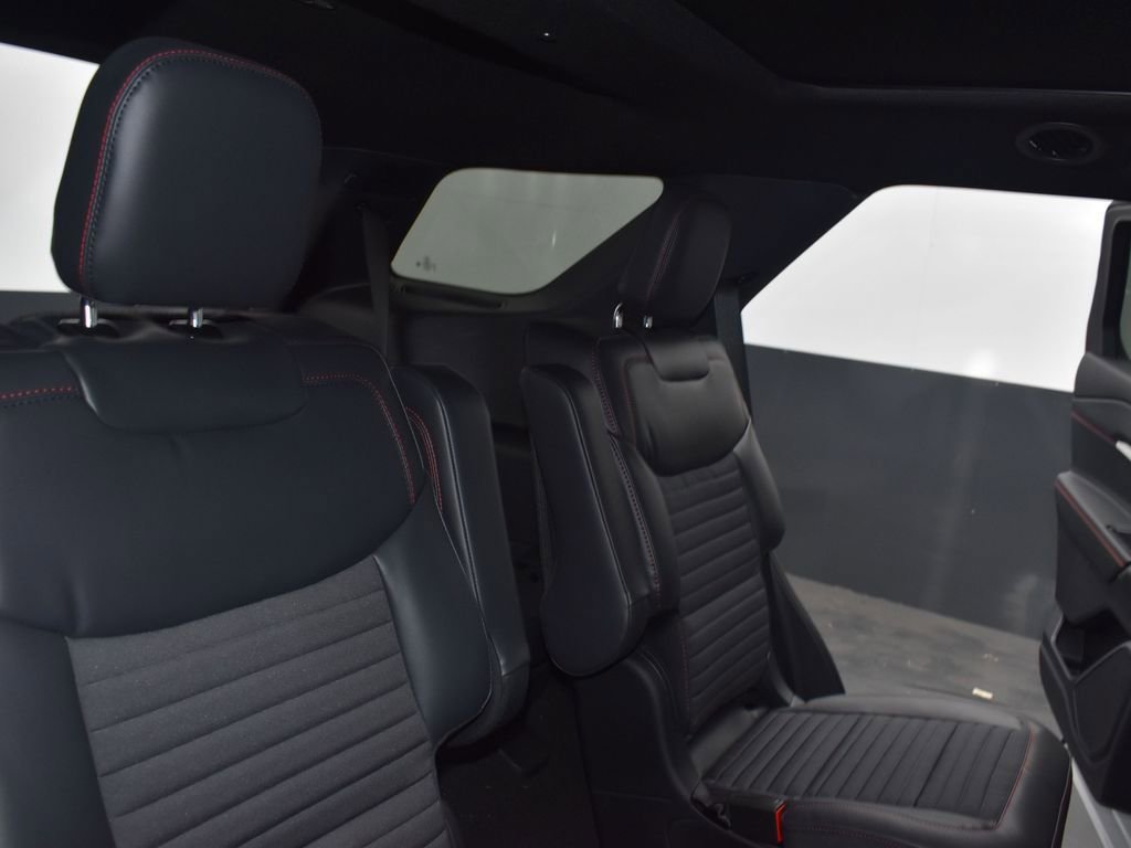 New 2026 Ford Explorer ST-Line image 24