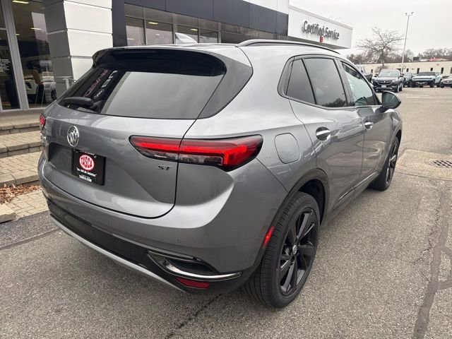 Used 2022 Buick Envision Essence w/ Sport Touring Package image 9