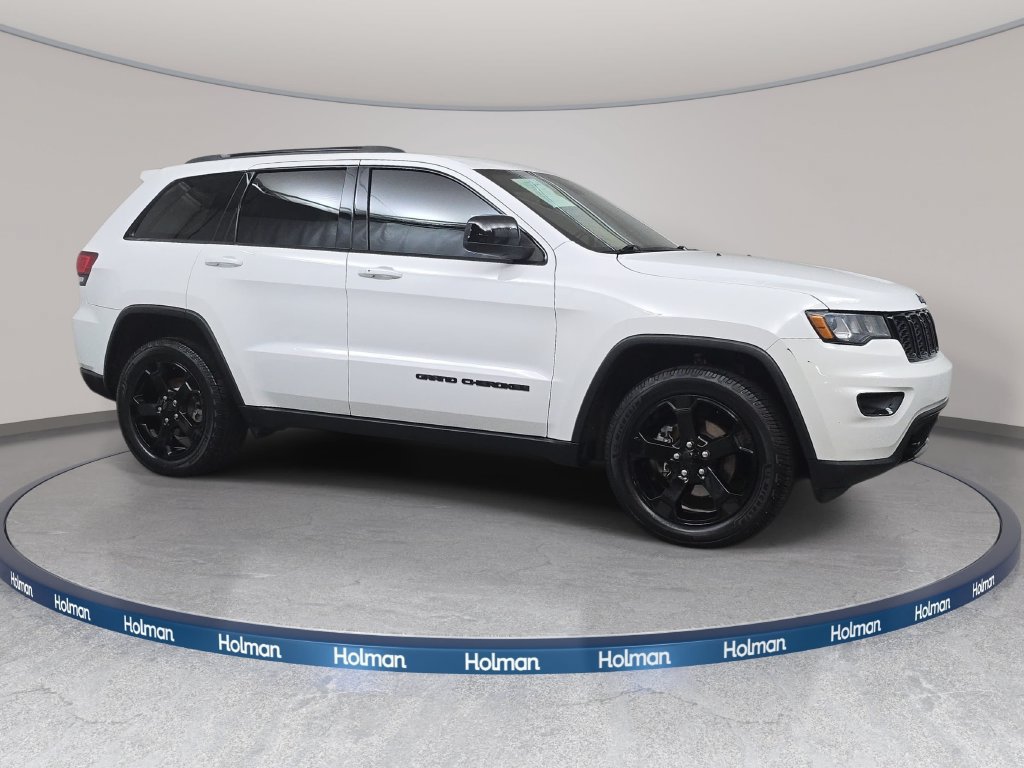 Used 2018 Jeep Grand Cherokee Laredo AWD/4WD image 4