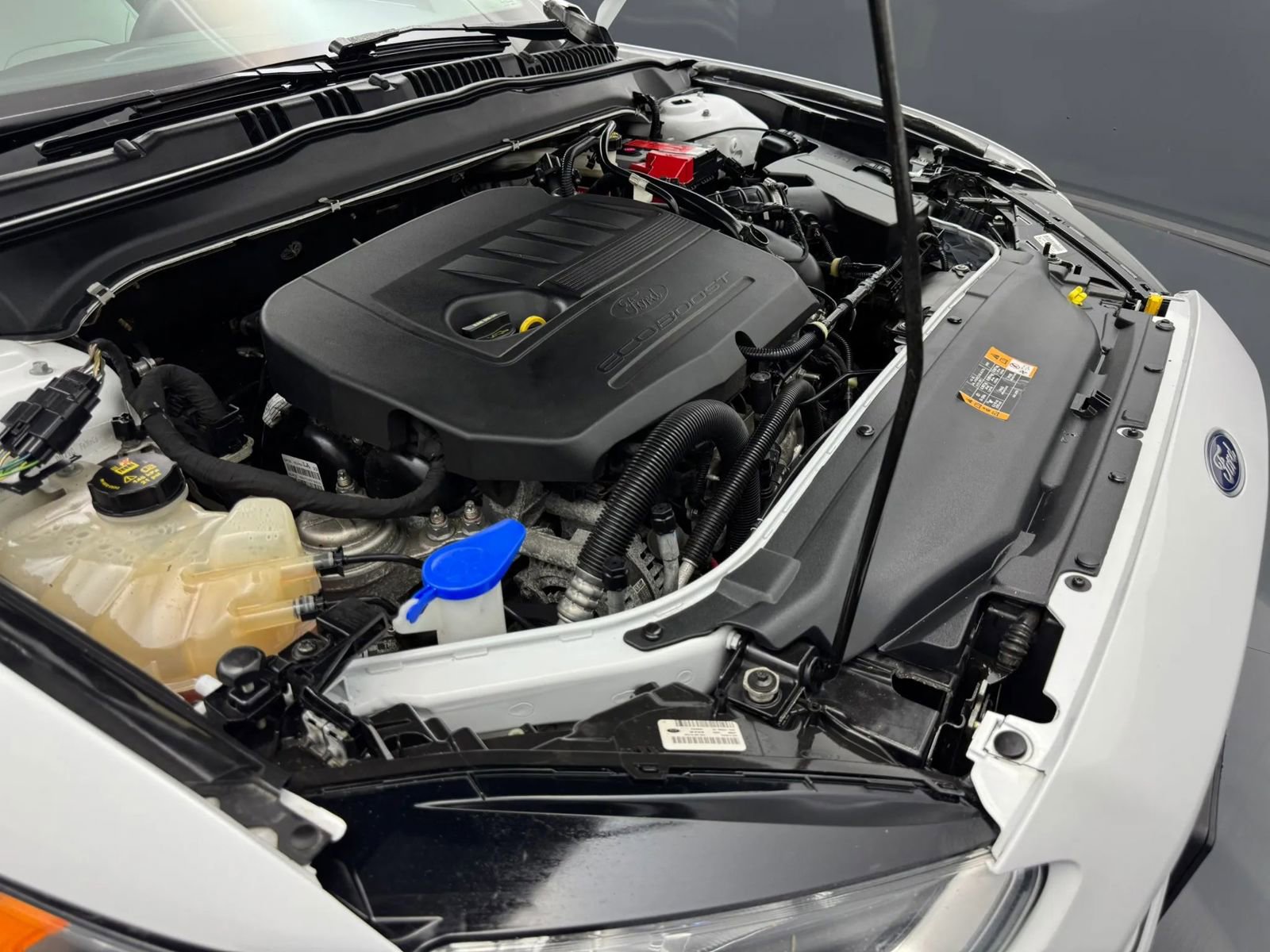 Used 2016 Ford Fusion SE image 28