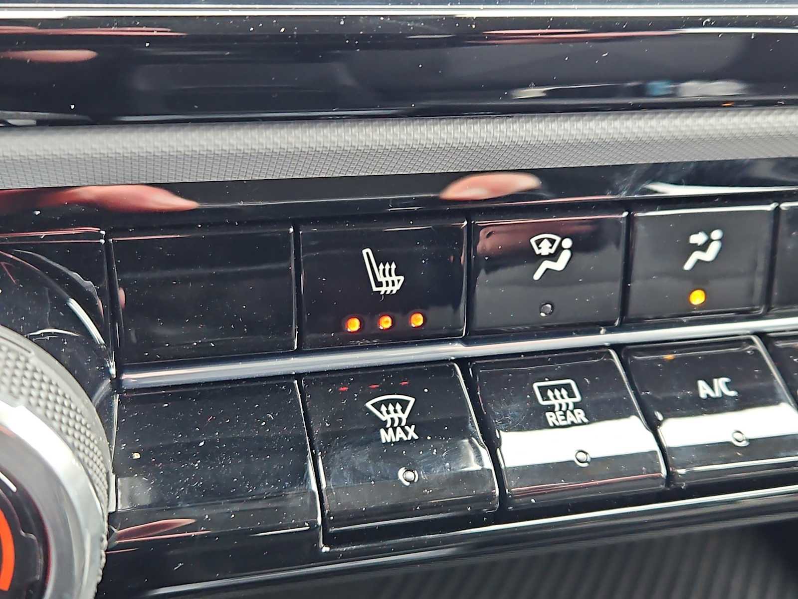 New 2027 Chevrolet Bolt LT w/ Comfort Package image 14