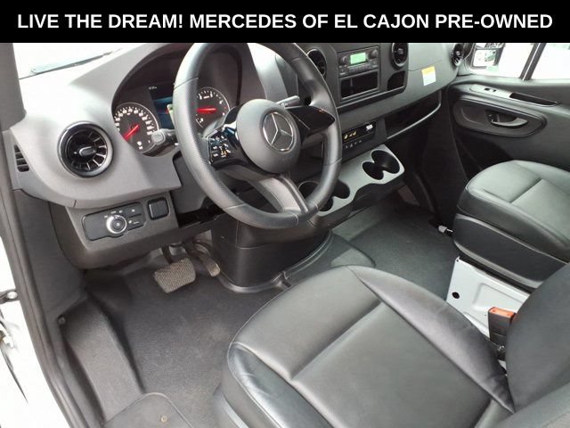 Used 2025 Mercedes-Benz Sprinter 2500 image 14