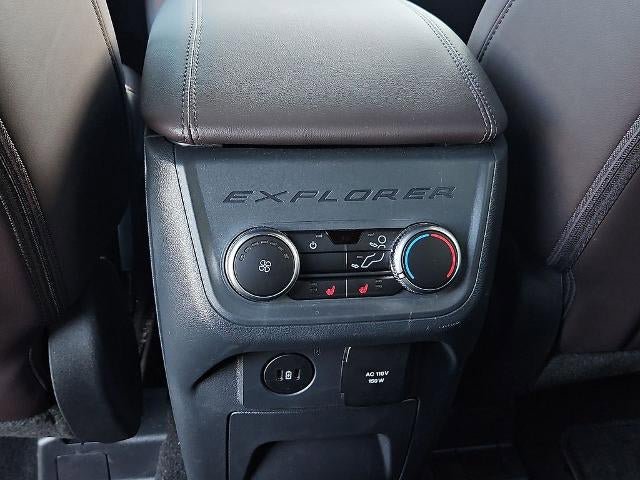 Used 2025 Ford Explorer Platinum w/ Ultimate Package AWD/4WD image 19