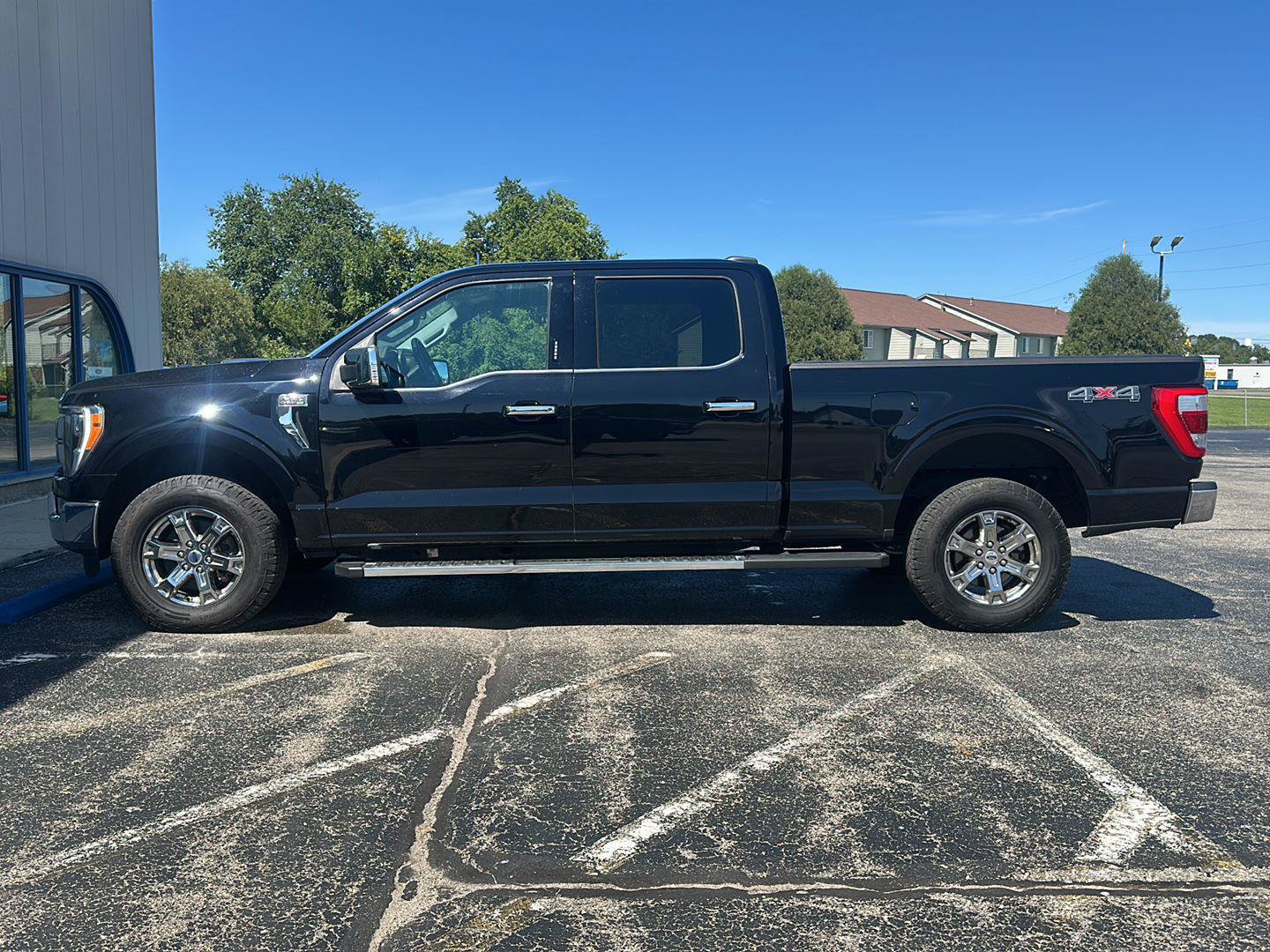 Used 2023 Ford F150 Lariat w/ Trailer Tow Package AWD/4WD image 2
