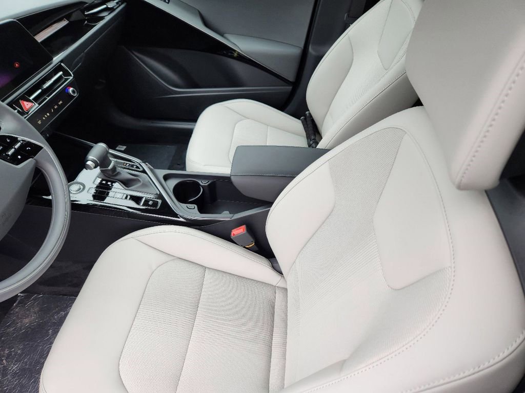 New 2025 Kia Niro EX Touring image 9