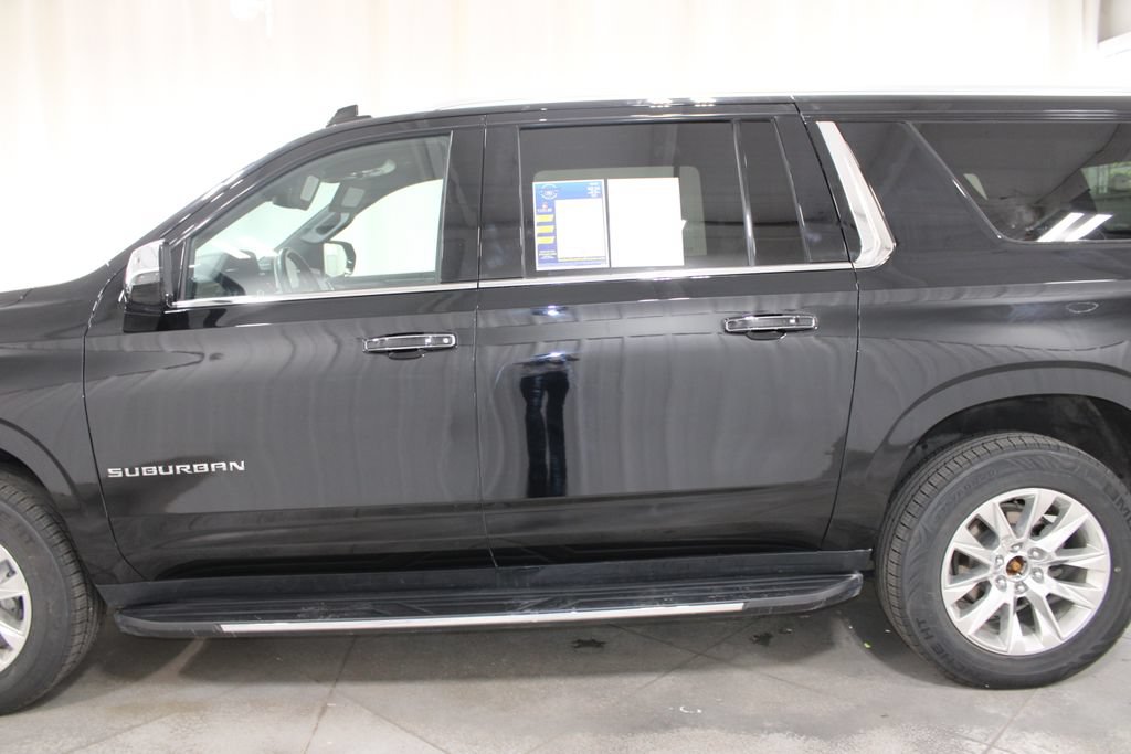 Used 2024 Chevrolet Suburban Premier AWD/4WD image 6