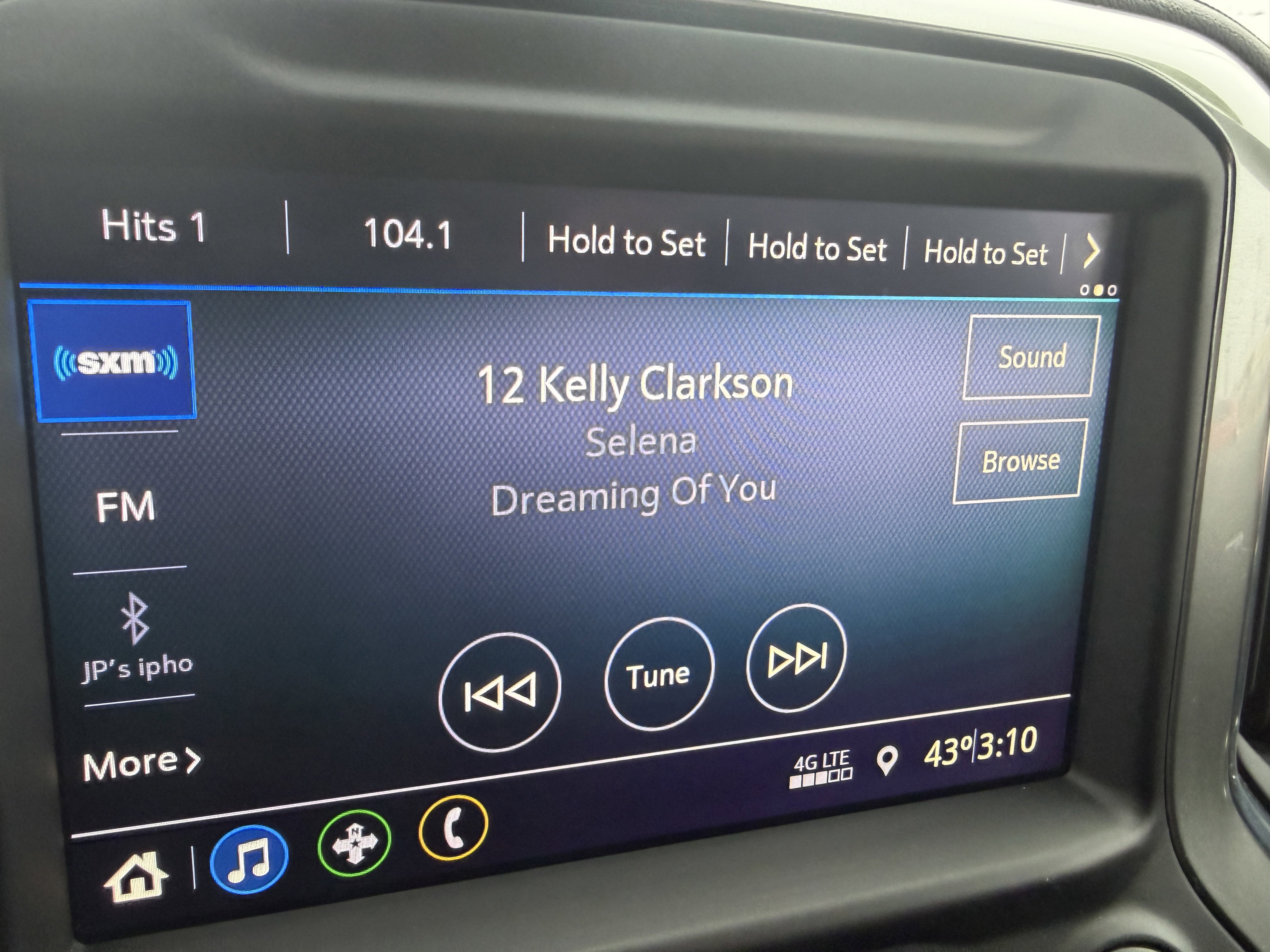 Used 2021 Chevrolet Silverado 1500 LT image 17