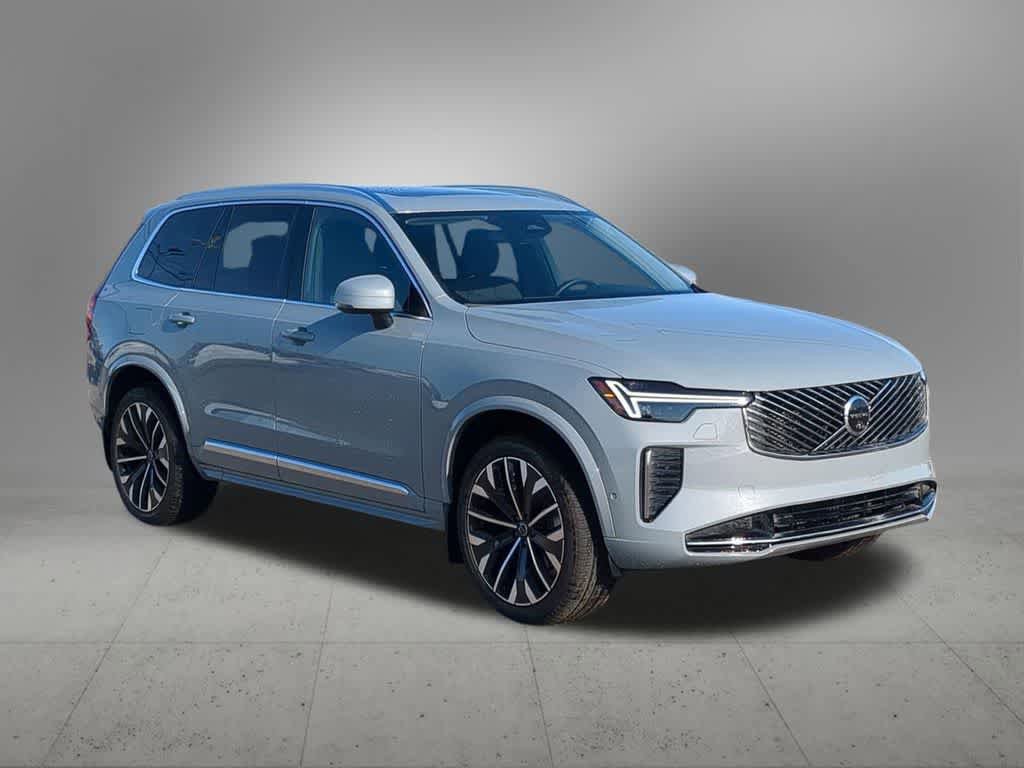 Certified 2026 Volvo XC90 B6 Plus w/ Protection Package Premier AWD/4WD image 8