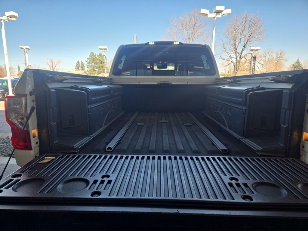 Used 2019 Nissan Titan PRO-4X w/ Pro-4x Convenience Package AWD/4WD image 20
