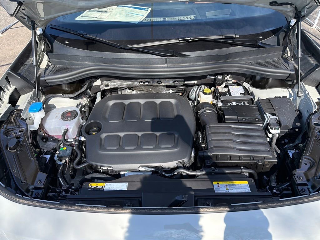 New 2026 Volkswagen Tiguan SEL R-Line image 24