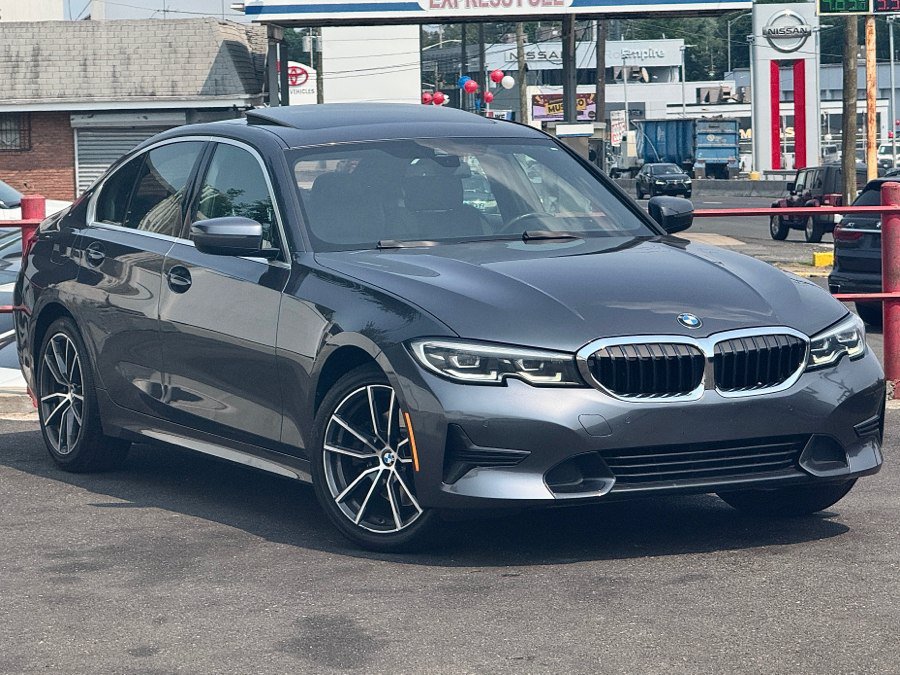 Used 2021 BMW 330i xDrive w/ Driver Assist w/ Premium Package AWD/4WD image 11