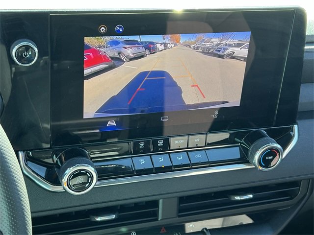 Used 2024 Chevrolet Colorado Trail Boss w/ Advanced Trailering Package image 13