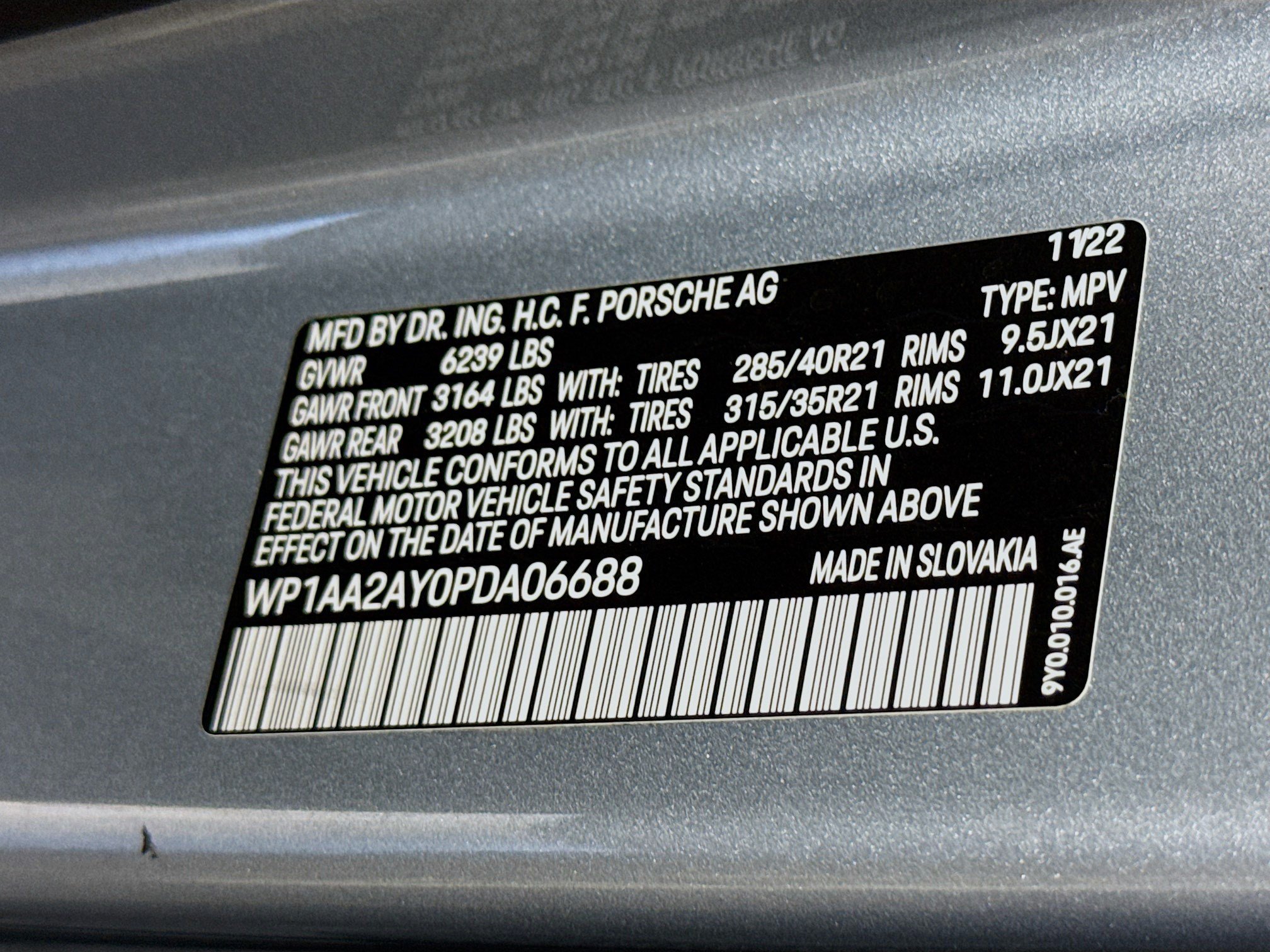 Used 2023 Porsche Cayenne Platinum Edition AWD/4WD image 39