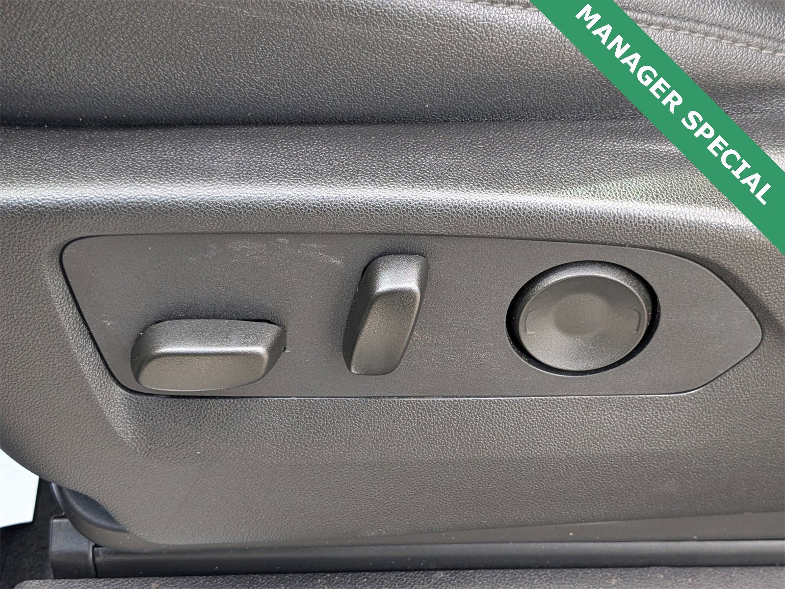 Used 2024 Chevrolet Silverado 2500 LTZ image 20