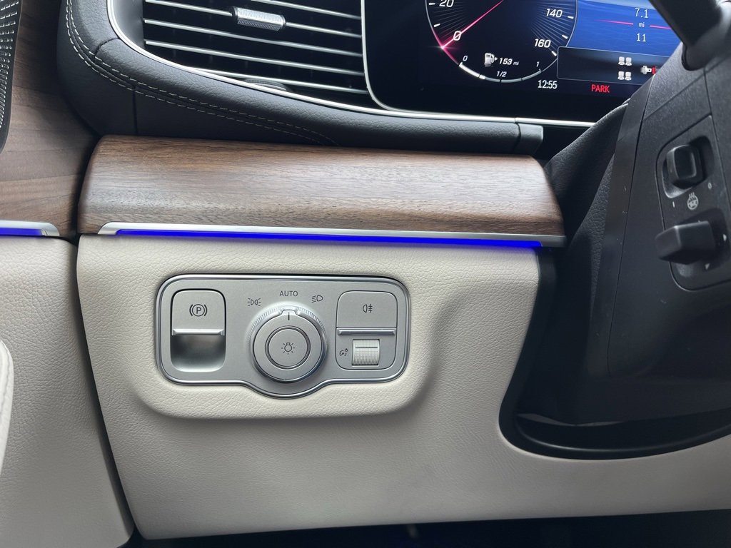 Used 2025 Mercedes-Benz GLS 450 4MATIC image 20