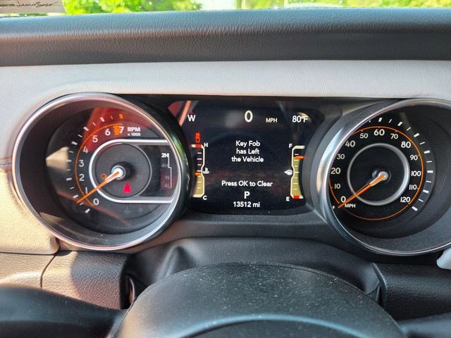 Used 2023 Jeep Gladiator Overland AWD/4WD image 4