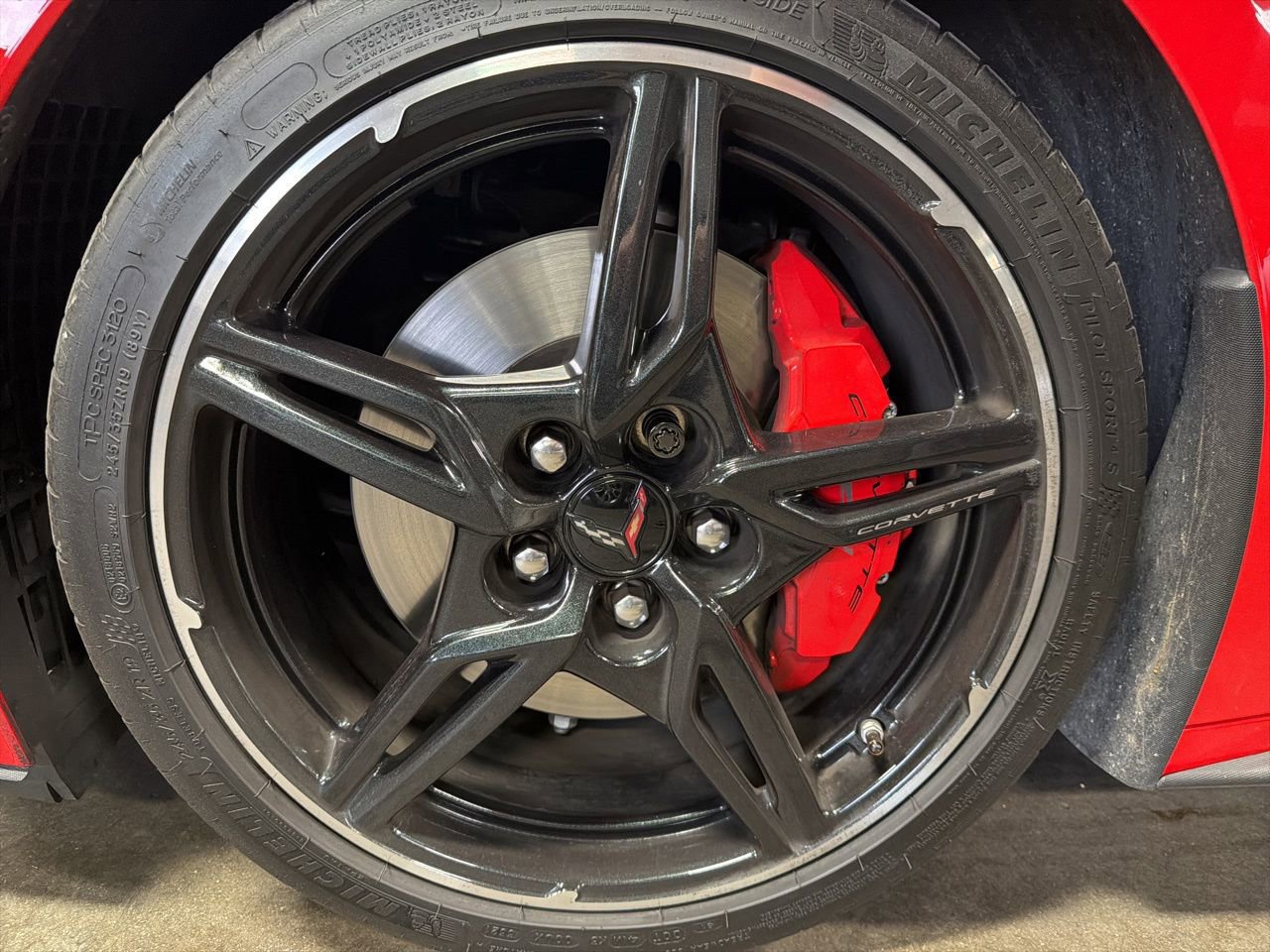 Used 2022 Chevrolet Corvette Stingray Preferred Conv w/ Z51 Performance Package RWD image 11