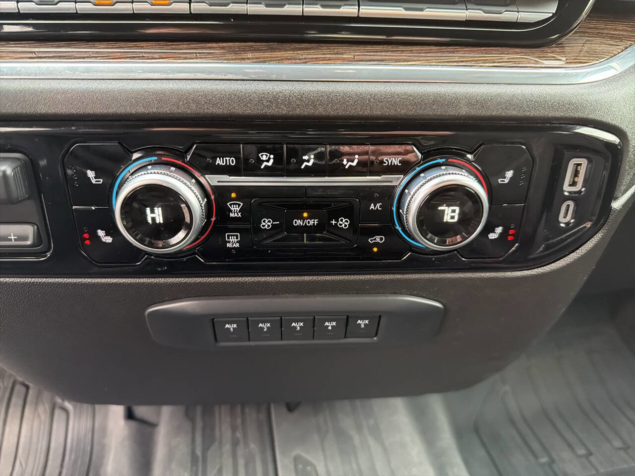 Used 2024 GMC Sierra 2500 SLE w/ SLE Value Package; image 36